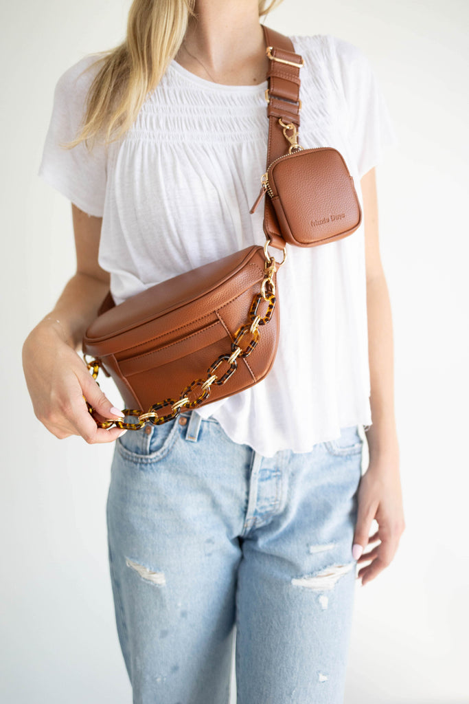 Mazie Days vs. Traditional Fanny Packs: What’s the Difference?